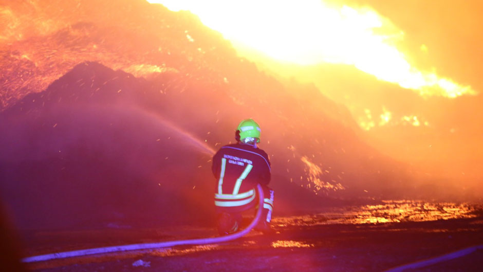 Požar u Splitu, vatra blizu kuća