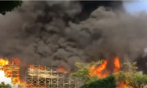 Požar u Tokiju: Vatrenu stihiju ne može da obuzda ni 50 vatrogasnih ekipa (FOTO, VIDEO)