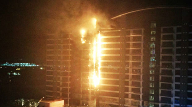 Požar u neboderu u Dubaiju
