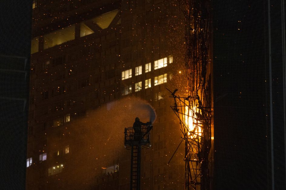 Požar u neboderu u Hong Kongu: Evakuisano oko 130 ljudi, nema nastradalih