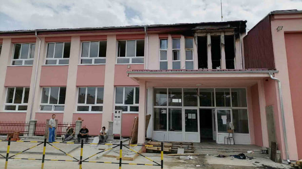 Požar u školi u Bačini kod Varvarina, sumnja se da je podmetnut