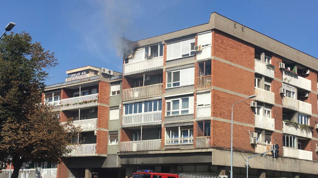 Ugašen požar u soliteru na Novom Beogradu
