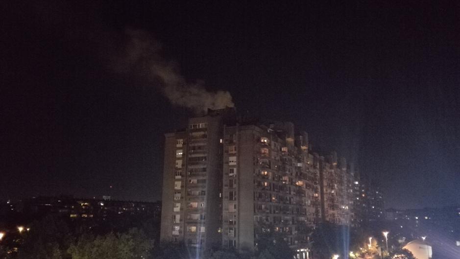 Požar u zgradi na Novom Beogradu! (FOTO)  