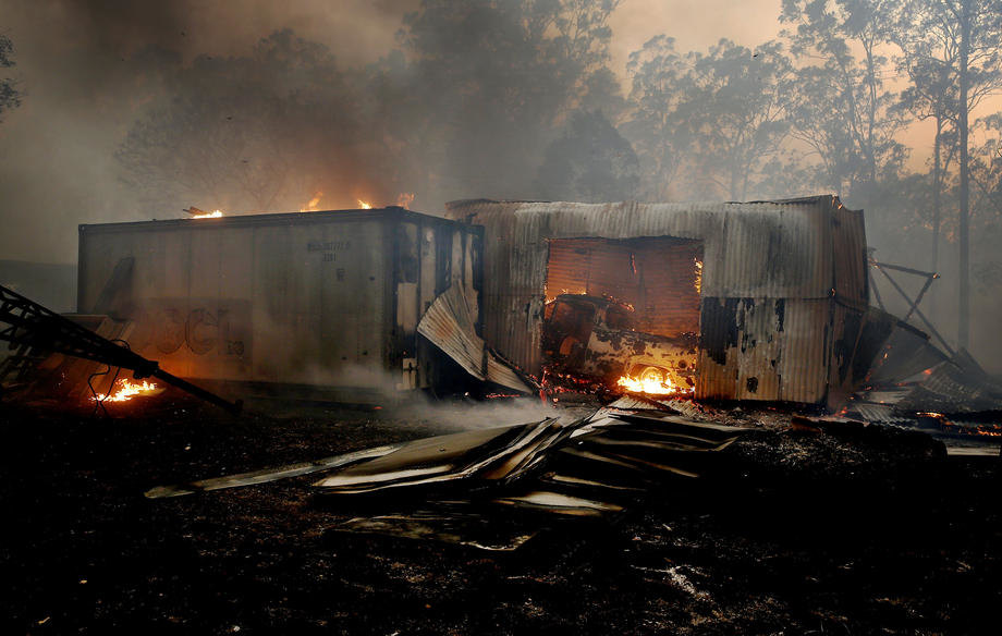 Požari u Australiji, Sidnej prekriven dimom
