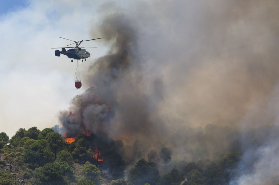 Požari u Španiji: Vetrovi otežavaju gašenje u Harilji, hiljade ljudi evakuisano; U Portugalu se situacija stabilizuje