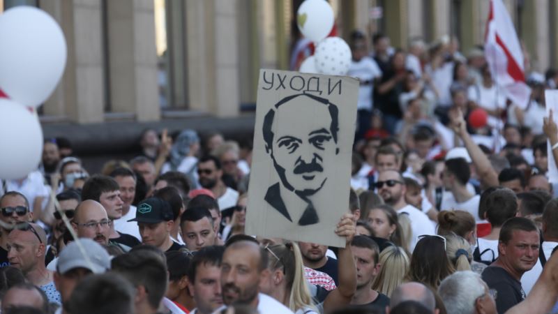 Lukašenko izviždan na demonstracijama, Tihanovskaja spremna postati liderica nacije