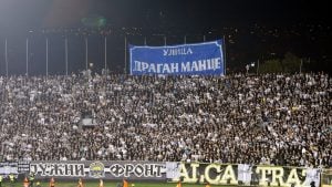 Poznati umetnik naslikao mural Dragana Mancea na stadionu Partizana
