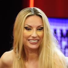 Pravimo decu Rada Manojlović priznala da je srećna i emotivno ispunjena - Pustila sam sada, pa...