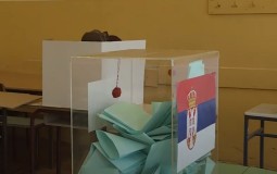
					Pravo glasa na republičkim izborima u Srbiji ima 6.583.665 građana 
					
									