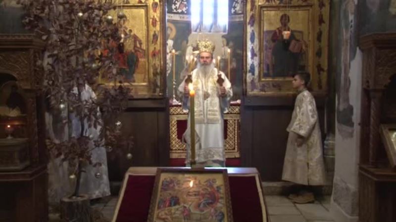 Pravoslavni Božić na Kosovu - raseljeni i liturgija