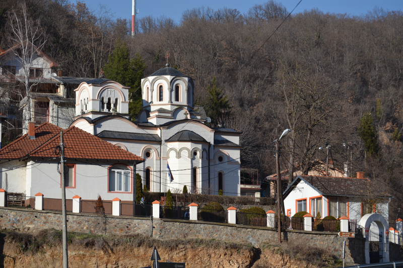 Pre jednog veka novac za crkvu u Vranjskoj Banji poslao je Kralj Aleksandar: Gostoprimstvo prema ostarelom Kralju Petru i danas ima svoj spomenik