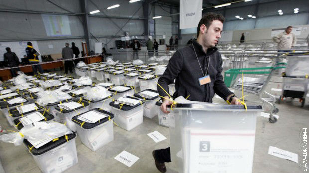 Prebrojavanje glasova odlaže formiranje kosovske vlade  