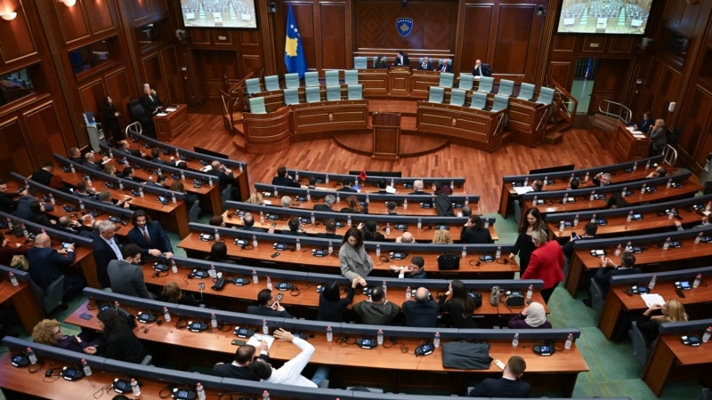Predizborna trka na Kosovu – uvrede dominiraju, programi u senci