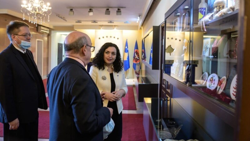 Kosovski zvaničnici sa britanskim izaslanikom o dijalogu Kosova i Srbije