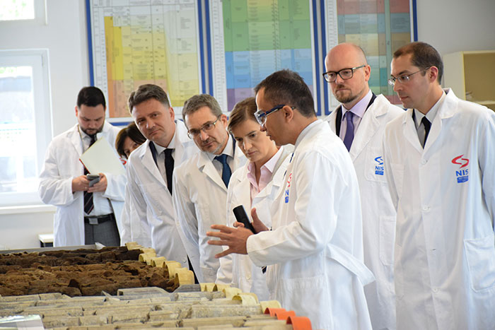 Predsednica Vlade Srbije u poseti Naučno-tehnološkom centru NIS-a