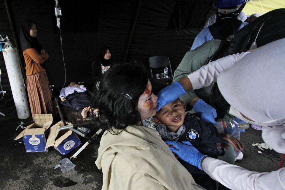 Indonezija: Broj poginulih u zemljotresu porastao na 268