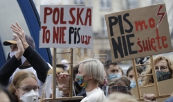 Predsednik Poljske i prva dama izrazili razumevanje za proteste Poljakinja povodom zabrane abortusa