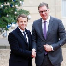 Predsednik Vučić sleteo u Pariz u isto vreme kad i SVETSKI ŠAMPIONI: Sutra se sastaje sa Makronom