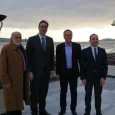 Predsednik Vučić stigao u Tursku: Dobrodošlicu mu poželeo predsednik Taj grupe Mesut Toprak