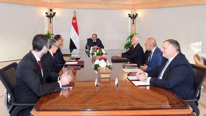Predsednik el-Sisi razgovarao sa predsednikom grčke kompanije Copelouzos Group o napretku projekta GREGY za električnu interkonekciju sa Evropom