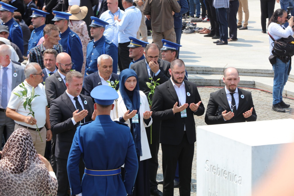 Predsjednica BNV dr. Pramenković u Potočarima povodom obilježavanja 28. godišnjice od genocida u Srebrenici