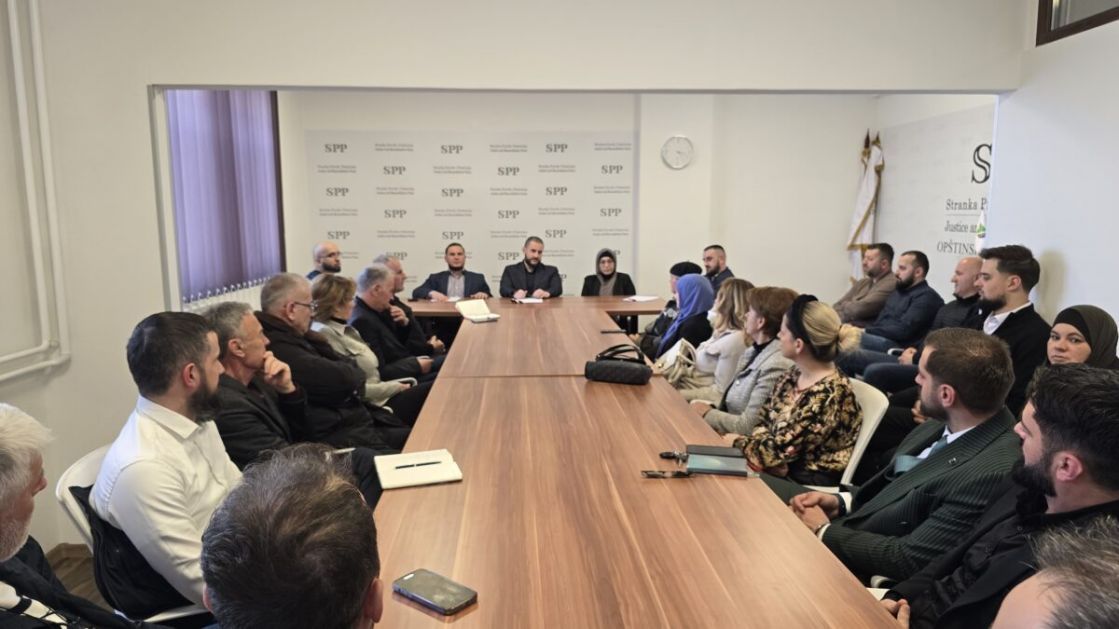 Predsjednik Zukorlić sa funkcionerima stranke u Sjenici – Jačanje stranke i nastavak razvojnih investicija