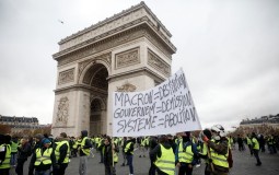 
					Predstavnici pokreta Žuti prsluci sutra s francuskim premijerom 
					
									