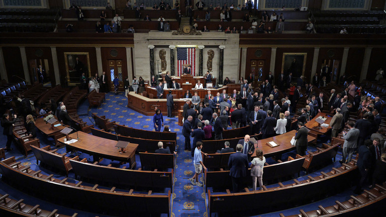 Predstavnički dom SAD izglasao obavezu objavljivanja Epstinovih dosijea