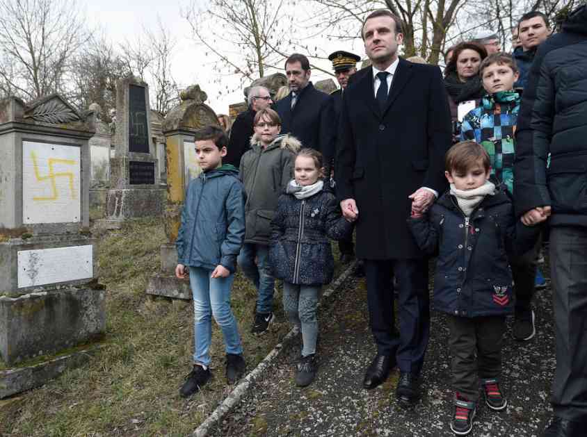 Prekinut prenos Makronove posete groblju zbog antisemitzma