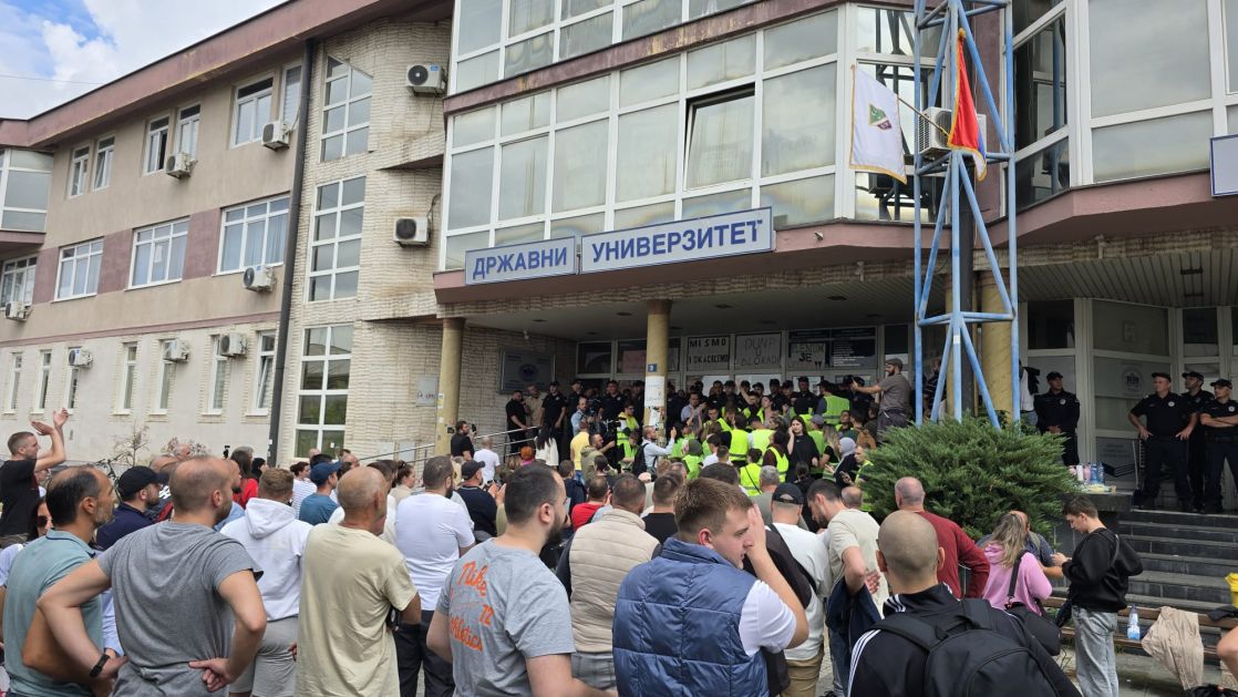 Prekinuta blokada DUNP-a, studenti izbačeni iz zgrade