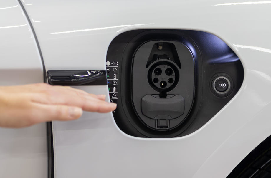 Prekinuta dodela subvencija za kupovinu novih vozila na električni pogon
