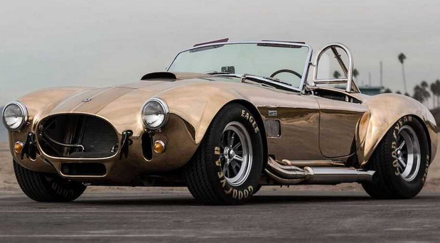 Prelepa Shelby Cobra napravljena od bronze