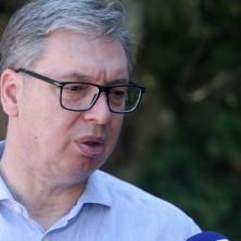 Prema istraživanju SNS bi pobedio na izborima i u Beogradu i u Novom Sadu Vučić komentarisao rezultate izstraživanja Blokaderi nemate nikakvu šansu u narodu i zato je sve više besa i ludila