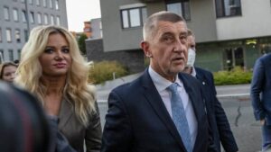 Premijer Babiš priznao pobedu opozicije ali će ipak pokušati da sastavi vladu