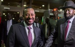 
					Premijer Etiopije: Nekoliko mrtvih u eksploziji na skupu u Adis Abebi 
					
									