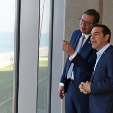 Premijer Grčke dao Vučiću pravi SRPSKI POKLON za sina Vukana! Evo i šta (FOTO)