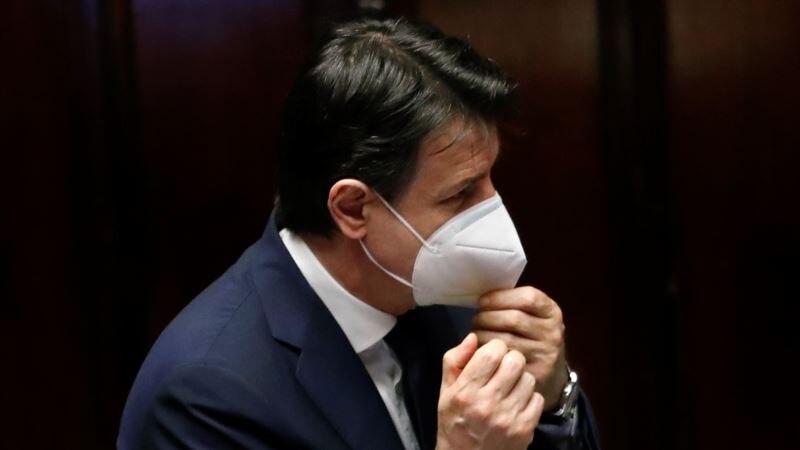 Premijer Italije daje ostavku u utorak