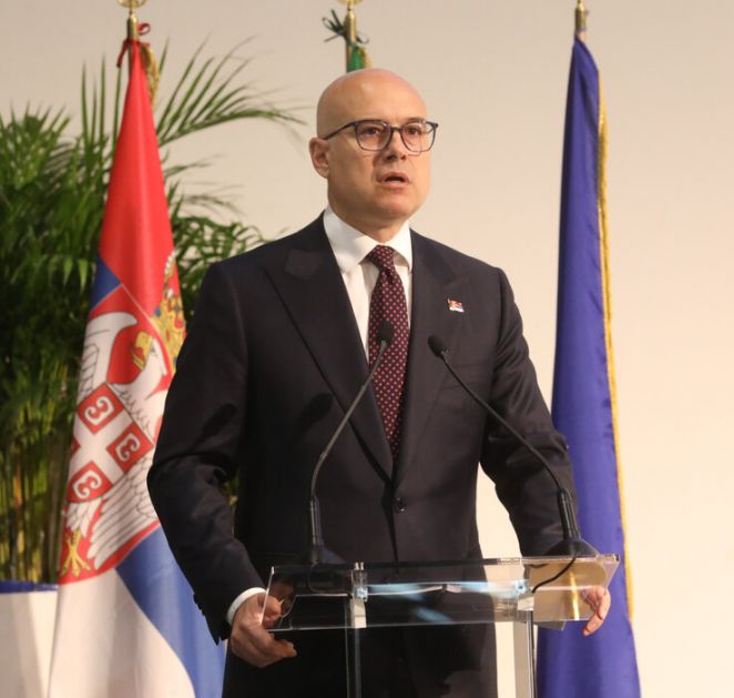 Premijer Vučević o rezoluciji: Na našoj strani je istina i od toga ne smemo odustati