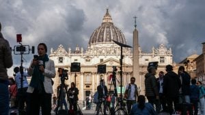 Premijerka Italije: Papa potvrdio volju da Vatikan bude domaćin pregovora o miru u Ukrajini