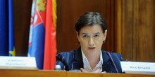 Premijerka ponudila ostavku, Vučić odbio?
