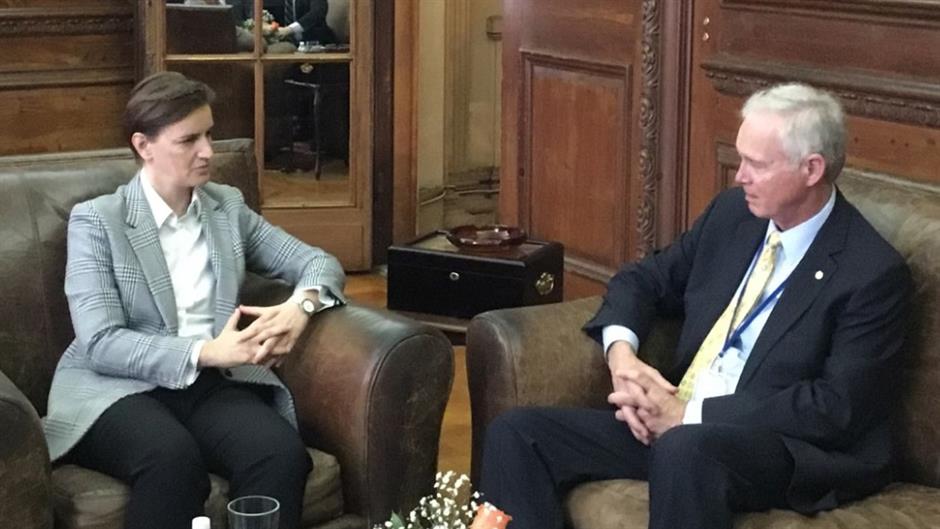 Premijerka sa Džonsonom: SAD ohrabruju dijalog o Kosovu