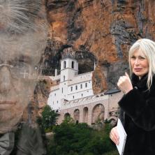 Preplavila me blagodat Udovica Saše Popovića noć provela pod Ostrogom - Zato je Sveti Vasilije sveto biće