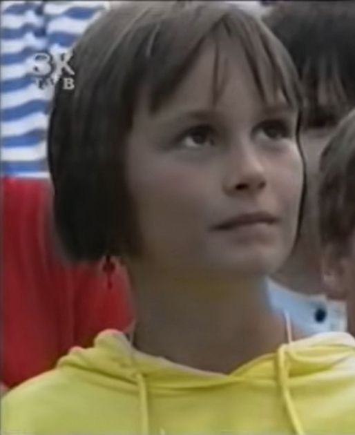 Prepoznajete li devojčicu sa fotografije: Sa 9 godina se prvi put pojavila na ekranu ne sluteći da će postati velika glumačka zvezda
