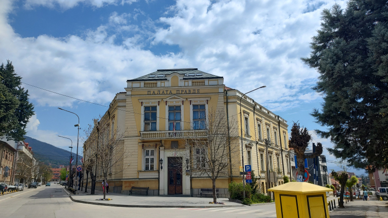 Pretnje nakon ročišta: Otac sinu zapretio ubistvom u zgradi suda u Vranju