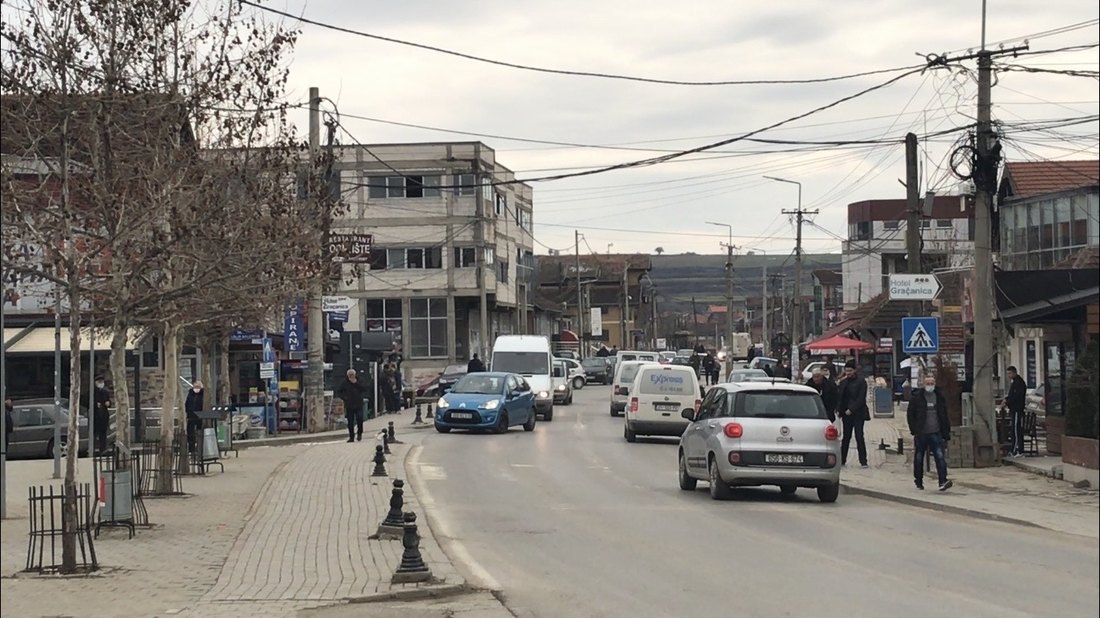 Pretučen Srbin u Gračanici, trojica Albanaca privedena pa puštena