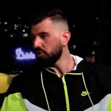 Pretučen naš pevač - oglasio se u modricama i podlivima: Napala su me petorica, treba mi pomoć