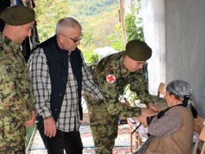 Preventivni pregledi lekara Vojske Srbije u planinskim selima Preševa
