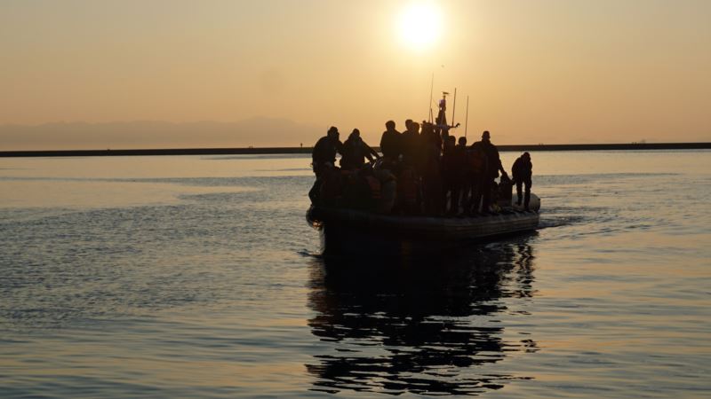 Prevrnuo se brod sa migrantima na Sredozemnom moru 