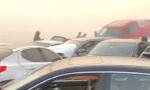 Prevrnuti i smrskani automobili po putu: Veliki lančani sudar 63 vozila, povređeno 35 osoba (VIDEO)