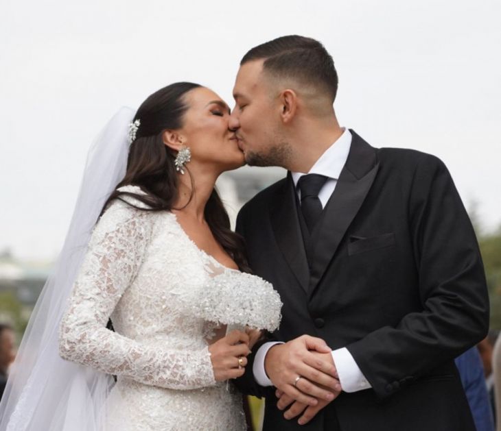 Prija u savršenom odelu, Ilda sinonim za eleganciju: Svaba Uroša Živkovića okupila celu estradu FOTO